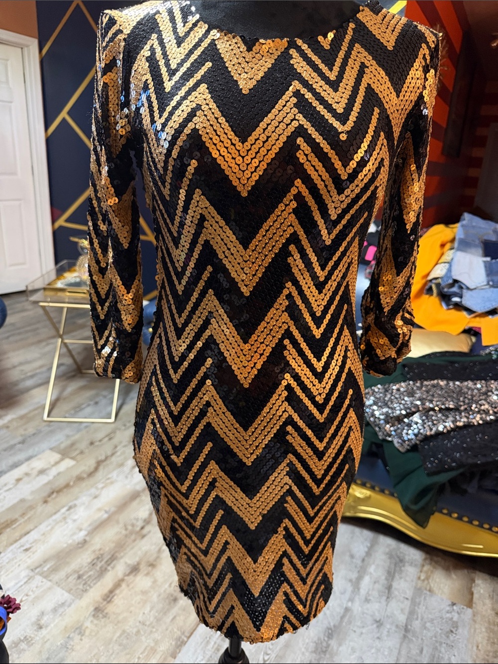 Gianni Bini Black & Gold Chevron Sequin Party Dress